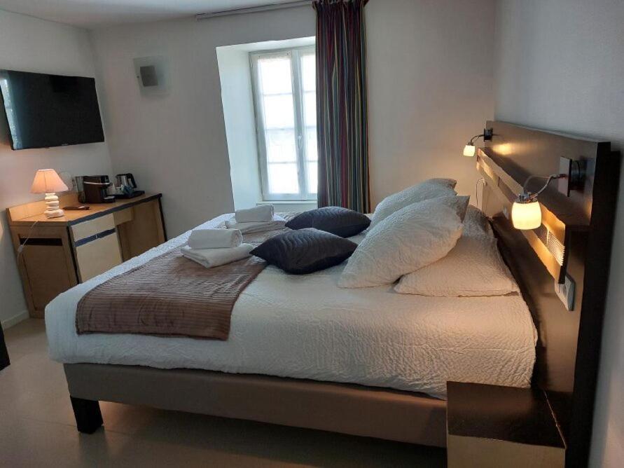 Logis Hotel Restaurant Auberge De La Xaintrie Saint-Privat  Exteriér fotografie